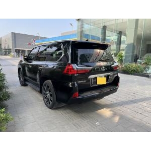 Lexus LX
 570 2018