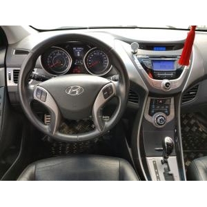 Hyundai Elantra
 1.8AT 2013