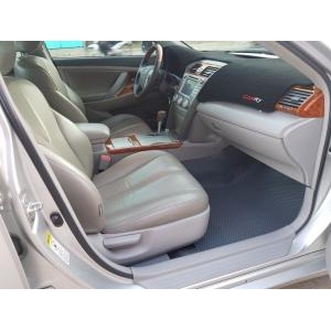 Toyota Camry
 LE 2009
