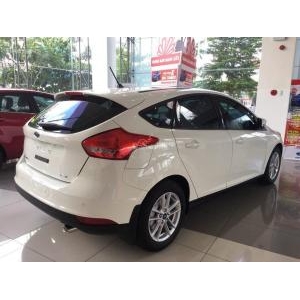Ford Focus
 1.5 trend 2018