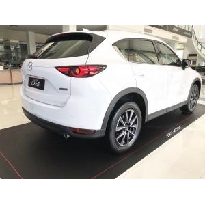 Mazda CX 5
 2018 2018