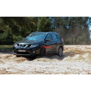 Nissan X trail
 Crossover 2018