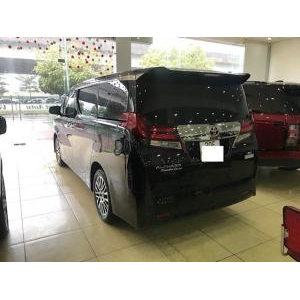 Toyota Alphard
 Executive Louge 2016