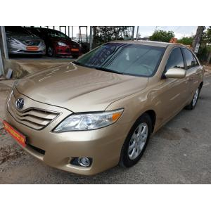 Toyota Camry
 2.5LE 2010
