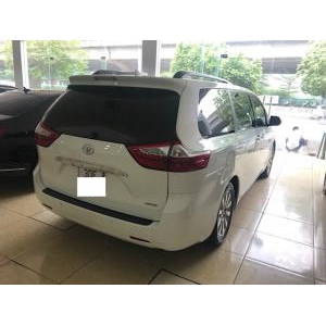 Toyota Sienna
 Limited 2016