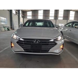 Hyundai Elantra
 2019 2019