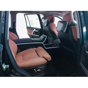 Toyota Land Cruiser
 VXS 5.7,4 ghế Massage 2019