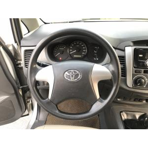 Toyota Innova
 2.0E 2013
