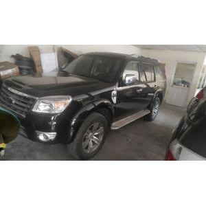Ford Everest
 a 2012