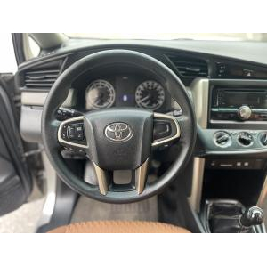 Toyota Innova 2.0E 2016