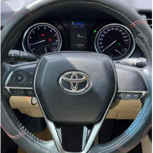Toyota Camry 2.0 2021